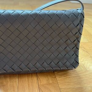 Like new Bottega Veneta cross body